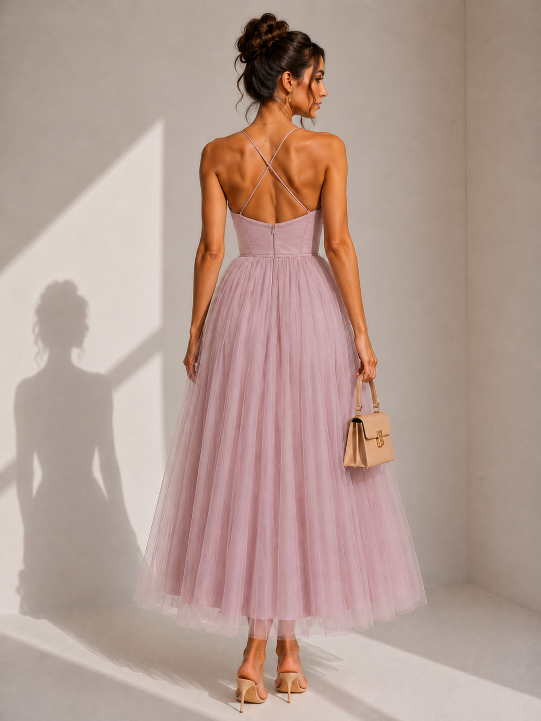 Julia™ | Vestido midi de tul elegante con espalda descubierta y detalle de corsé